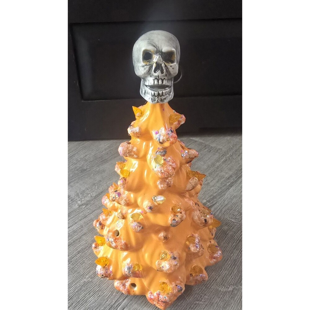 Vintage Orange Mold Ceramic Christmas Tree 11” Halloween * Read